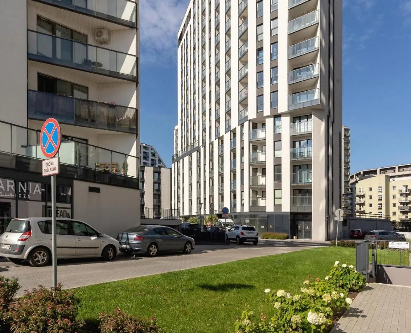 Apartment Mogilska Studio With Parking Near Tauron Arena Krakow By Noclegi Renters